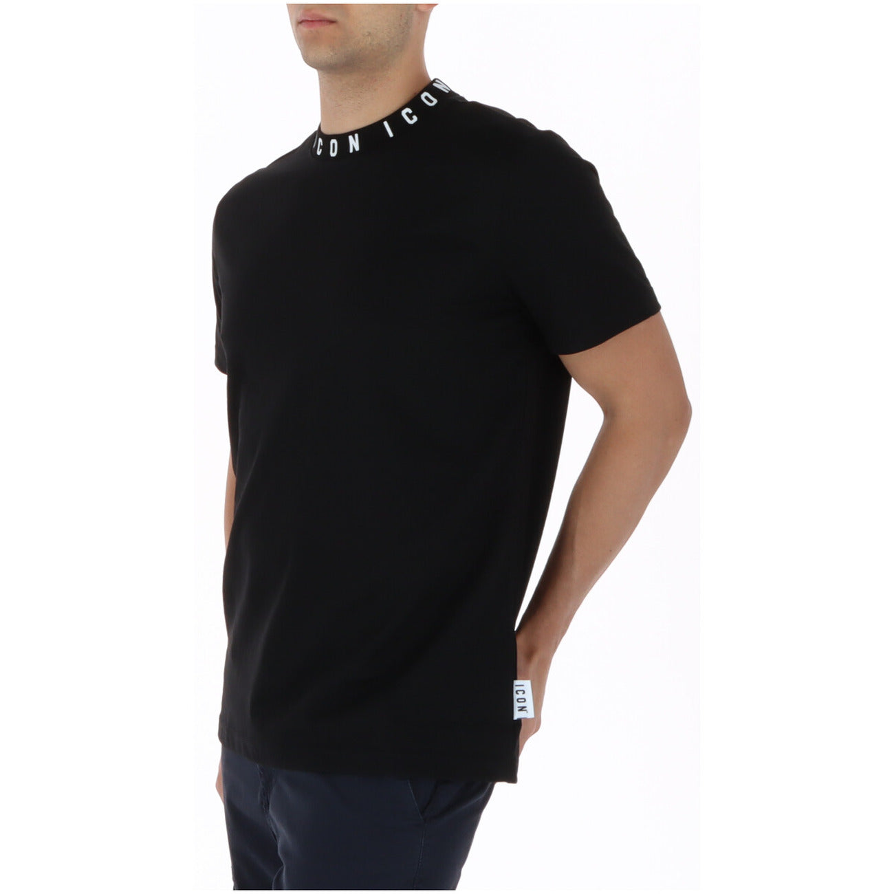 Icon T-shirt Men Black #2461850