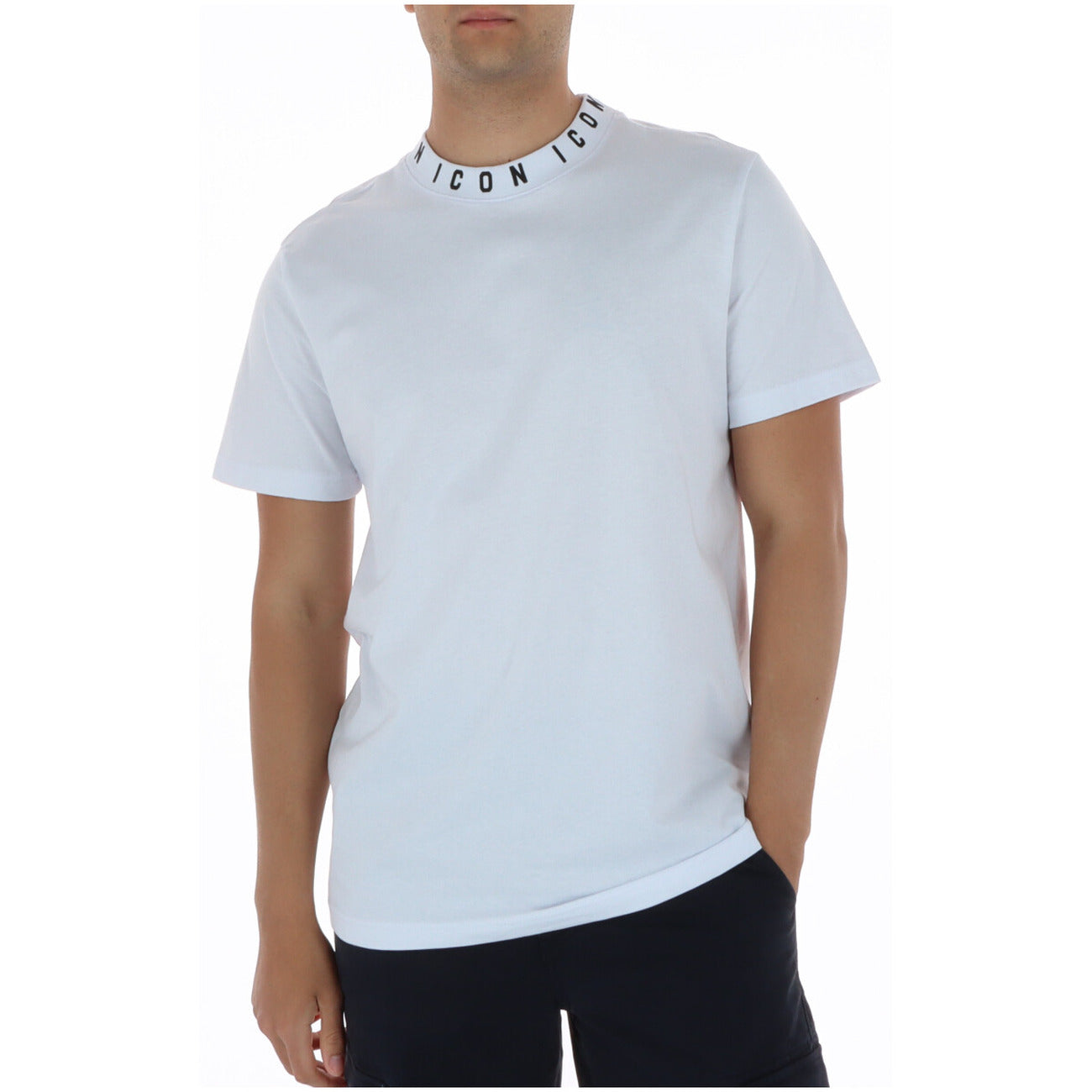 Icon T-shirt Men Black #2461850