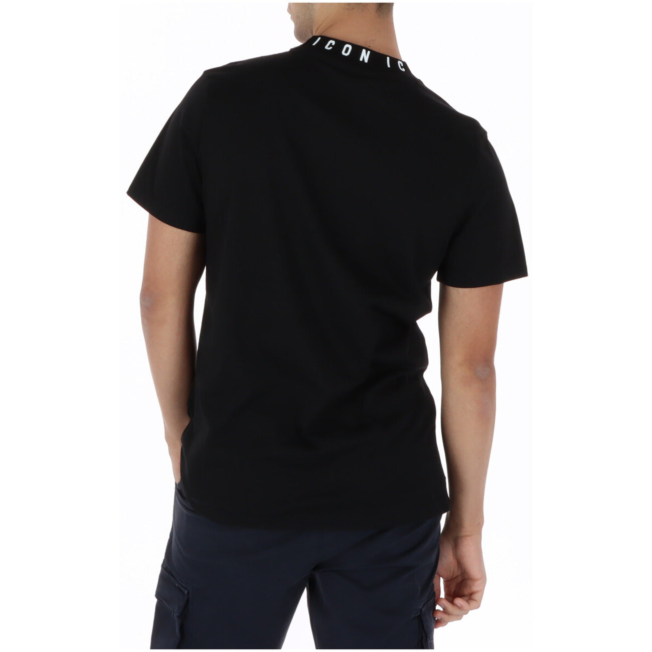 Icon T-shirt Men Black #2461850