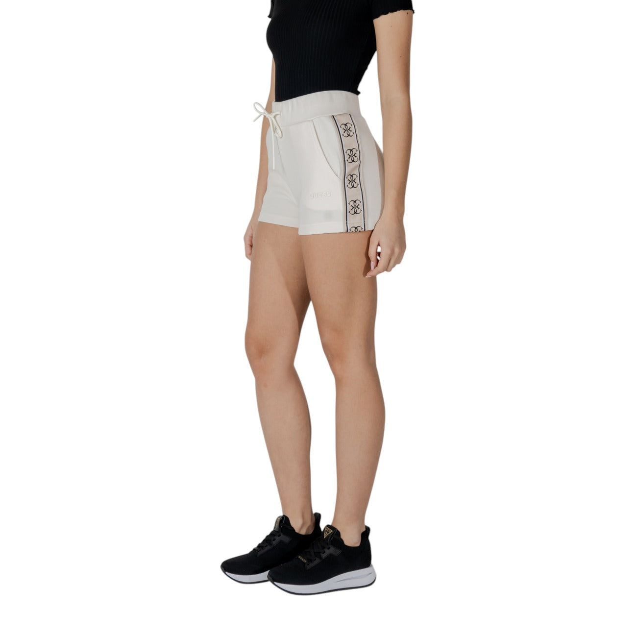 Guess Active Shorts Damen Weiß
