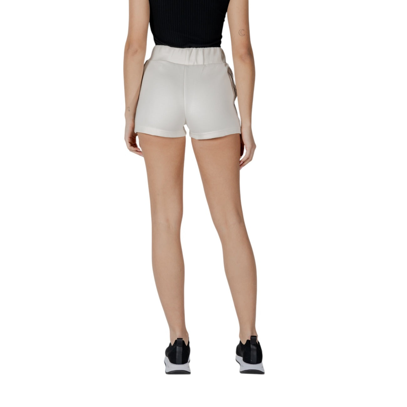 Guess Active Shorts Damen Weiß