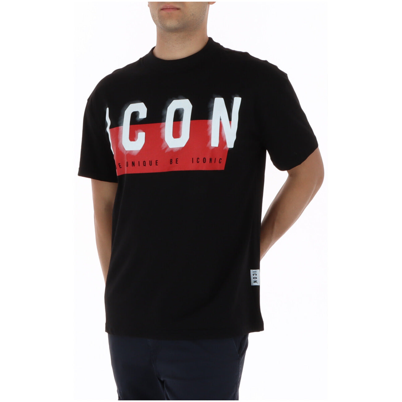 Icon T-shirt Men Black #2461801