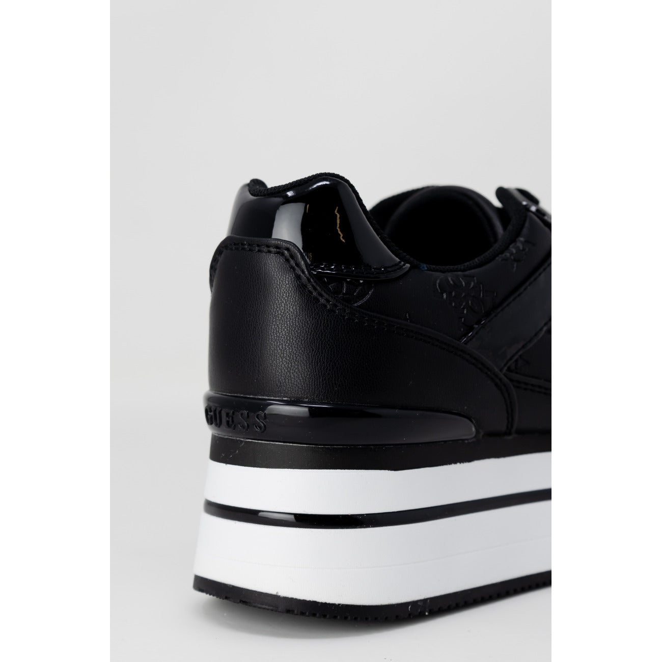 Guess Women Sneakers Zwart #2407920